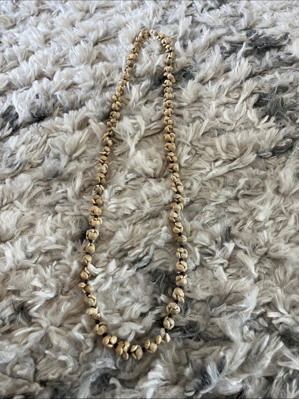 Vintage Hawaiian shell hand stitched necklace